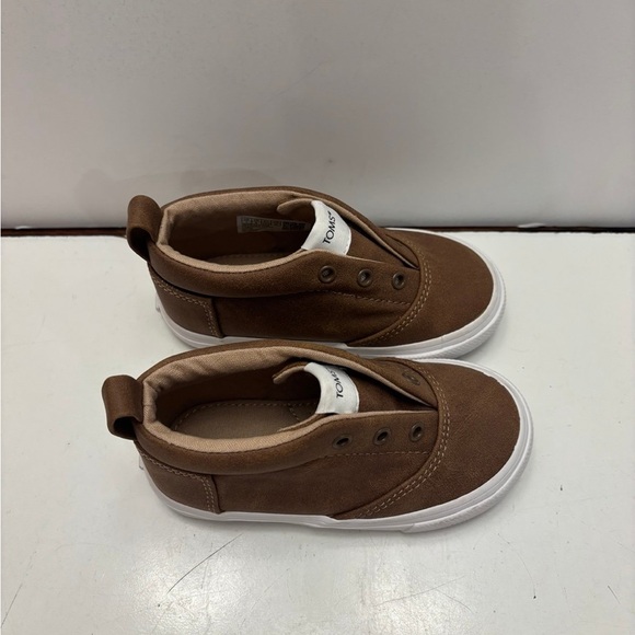 TOMS Kids' Fenix Mid Sneaker - Picture 4 of 10
